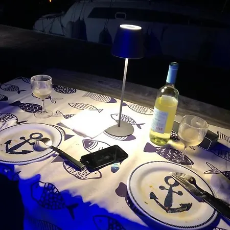 Bed&boat Ii Boatandholiday Com *